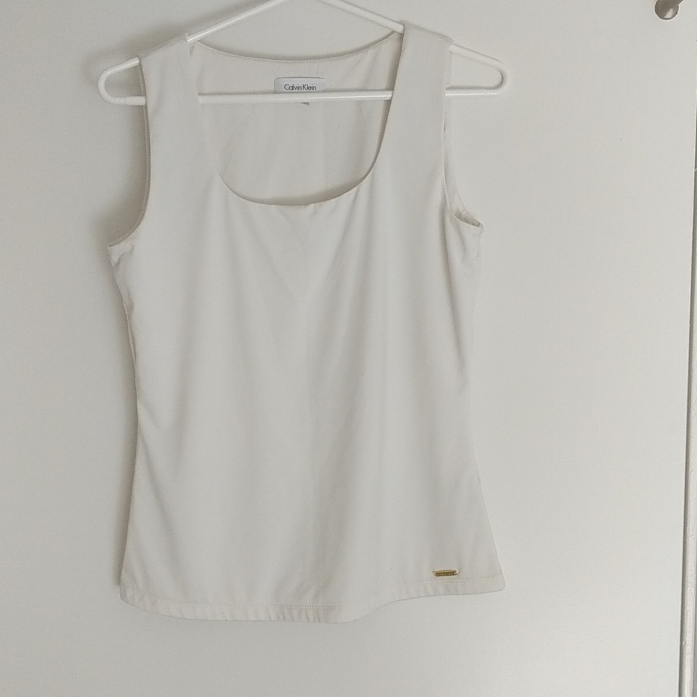 Calvin Klein scoop neckline sleeveless top.
